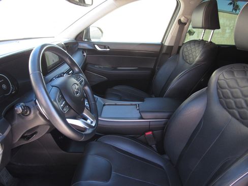 Used 2022 Hyundai Palisade Limited image 16
