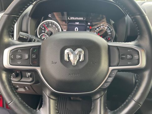 Used 2022 RAM 1500 Big Horn AWD/4WD image 16
