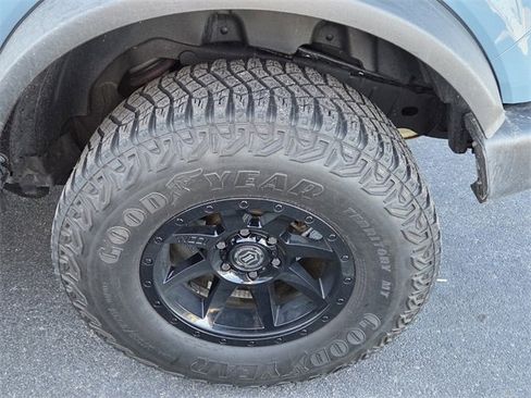 Certified 2022 Ford Bronco Wildtrak image 5