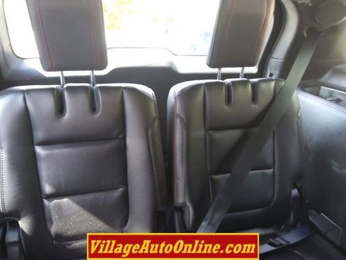 Used 2018 Ford Explorer Sport AWD/4WD image 36