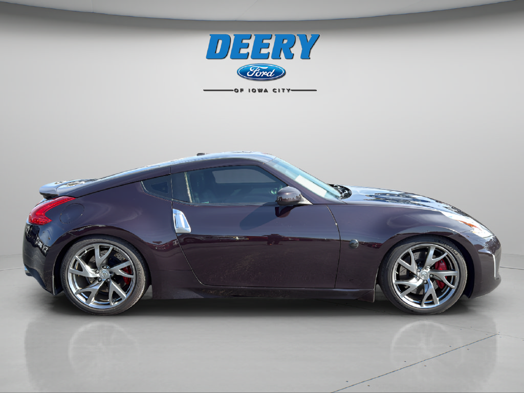 Used 2016 Nissan 370Z Coupe RWD image 14