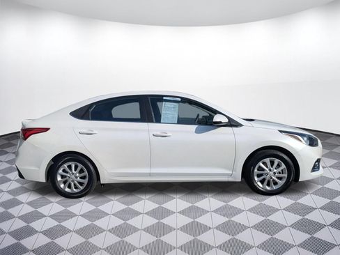 Used 2020 Hyundai Accent SEL FWD image 6