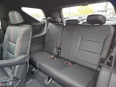 New 2026 Chevrolet Traverse RS w/ LPO, Floor Liner Package image 19