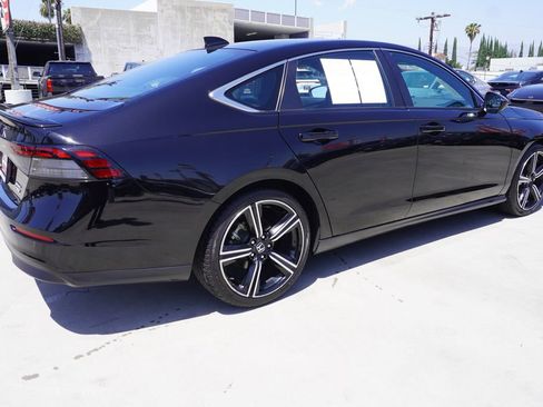 Used 2023 Honda Accord Sport image 7
