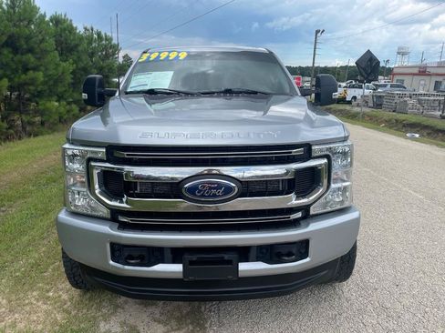 Used 2022 Ford F250 XLT w/ FX4 Off-Road Package AWD/4WD image 3