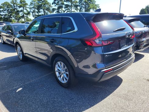 Used 2025 Honda CR-V EX image 6