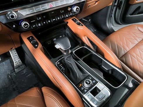 Used 2025 Kia Telluride SX Prestige X-Line image 18