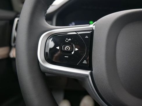 New 2026 Volvo XC90 B6 Plus w/ Protection Package Premier image 26