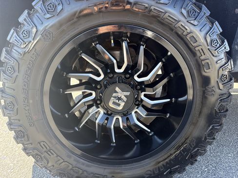 Used 2016 GMC Sierra 2500 4x4 Crew Cab image 11