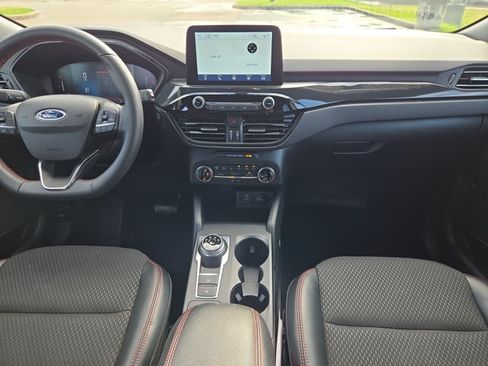 Used 2025 Ford Escape ST-Line AWD/4WD image 17