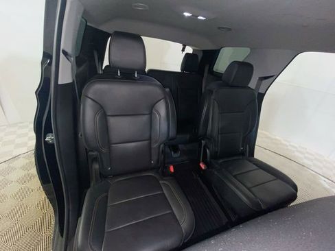 Used 2019 Chevrolet Traverse LT FWD image 10