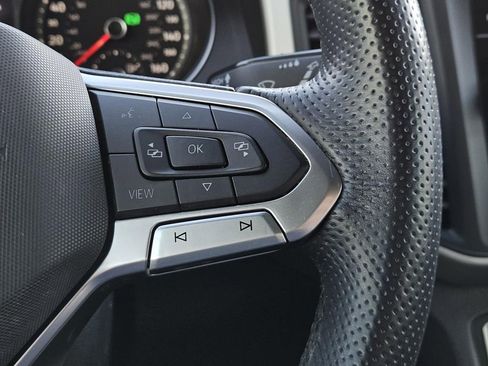 Used 2021 Volkswagen Atlas Cross Sport SE w/ Panoramic Sunroof Package image 18