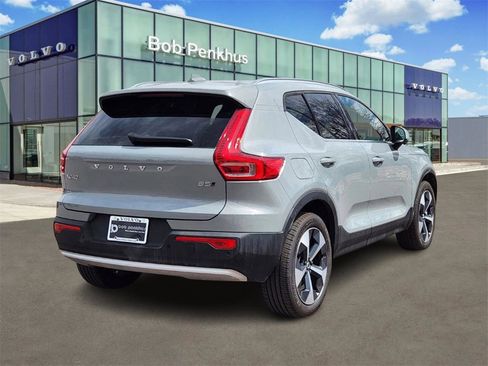 New 2025 Volvo XC40 B5 Core w/ Protection Package Premier image 3