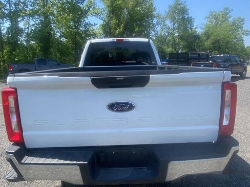 Used 2025 Ford F350 XLT AWD/4WD image 12