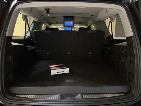 Used 2020 Cadillac Escalade ESV Premium Luxury AWD/4WD image 44
