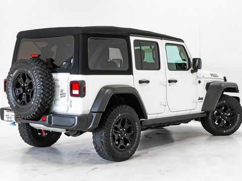 Used 2023 Jeep Wrangler Unlimited w/ Cold Weather Group AWD/4WD image 32