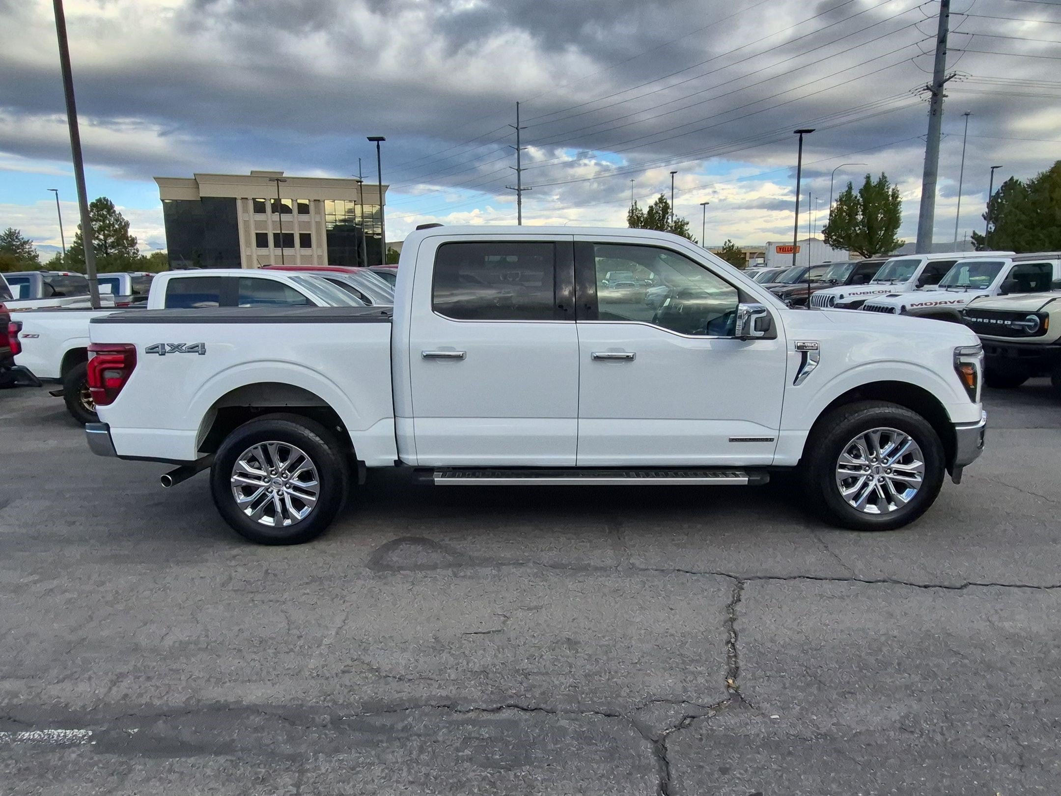 Used 2024 Ford F150 Lariat w/ Tow/Haul Package AWD/4WD image 2