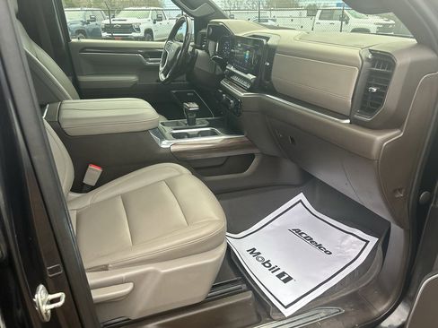 Used 2023 Chevrolet Silverado 1500 RST image 16