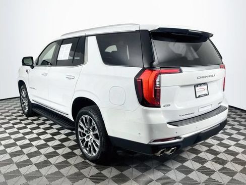 Used 2025 GMC Yukon Denali AWD/4WD image 6