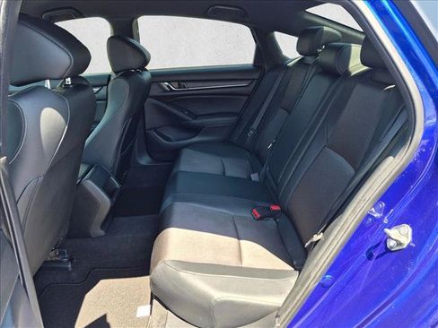 Used 2018 Honda Accord Sport image 16