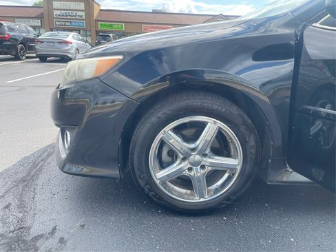 Used 2014 Toyota Camry SE w/ Leather Package FWD image 22