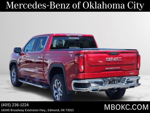 Used 2022 GMC Sierra 1500 SLT AWD/4WD image 5