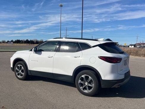 Used 2024 Chevrolet Blazer LT w/ Convenience Package image 10