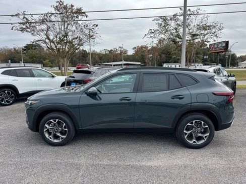 New 2026 Chevrolet Trax LT w/ Sunroof Package image 4