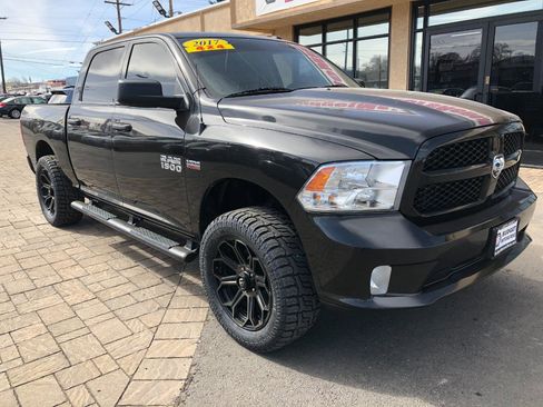 Used 2017 RAM 1500 Express w/ Express Value Package image 7