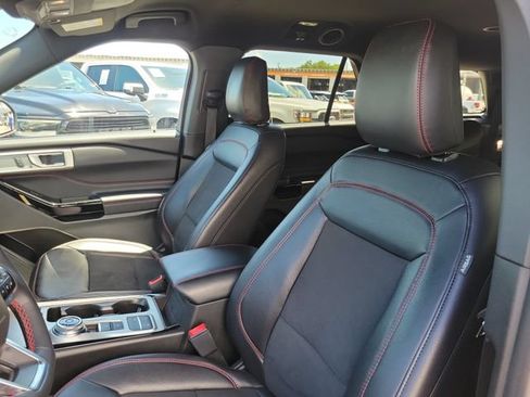 Used 2023 Ford Explorer ST-Line w/ Class IV Trailer Tow Package RWD image 9