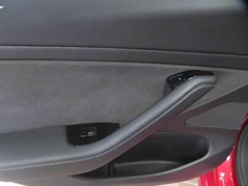 Used 2020 Tesla Model 3 Long Range image 19