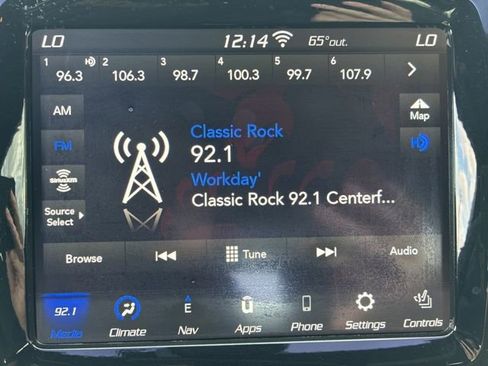 Used 2020 Jeep Cherokee High Altitude image 31