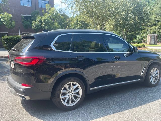 Used 2019 BMW X5 xDrive40i w/ Premium Package 2 AWD/4WD image 6