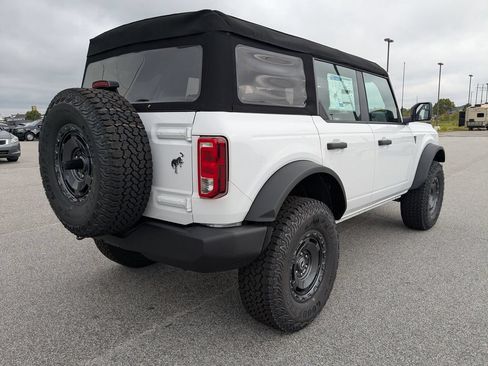 New 2025 Ford Bronco 4-Door w/ Sasquatch Package AWD/4WD image 4
