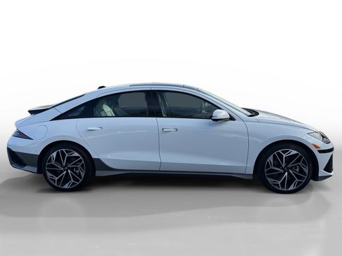 Used 2024 Hyundai Ioniq 6 Limited RWD image 6