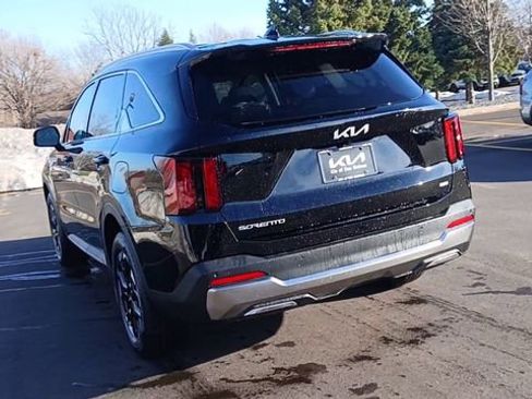 New 2026 Kia Sorento S AWD/4WD image 9