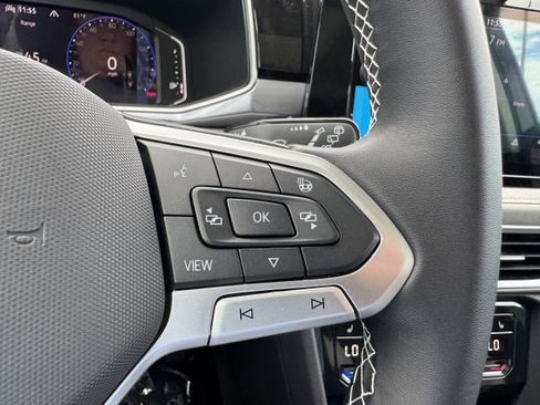 New 2025 Volkswagen Taos SEL image 29