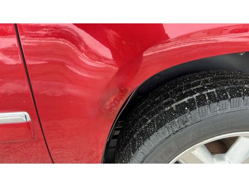 Used 2014 Chevrolet Suburban LTZ image 36