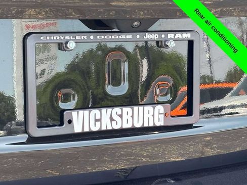 Used 2025 Jeep Grand Cherokee L Altitude AWD/4WD image 39