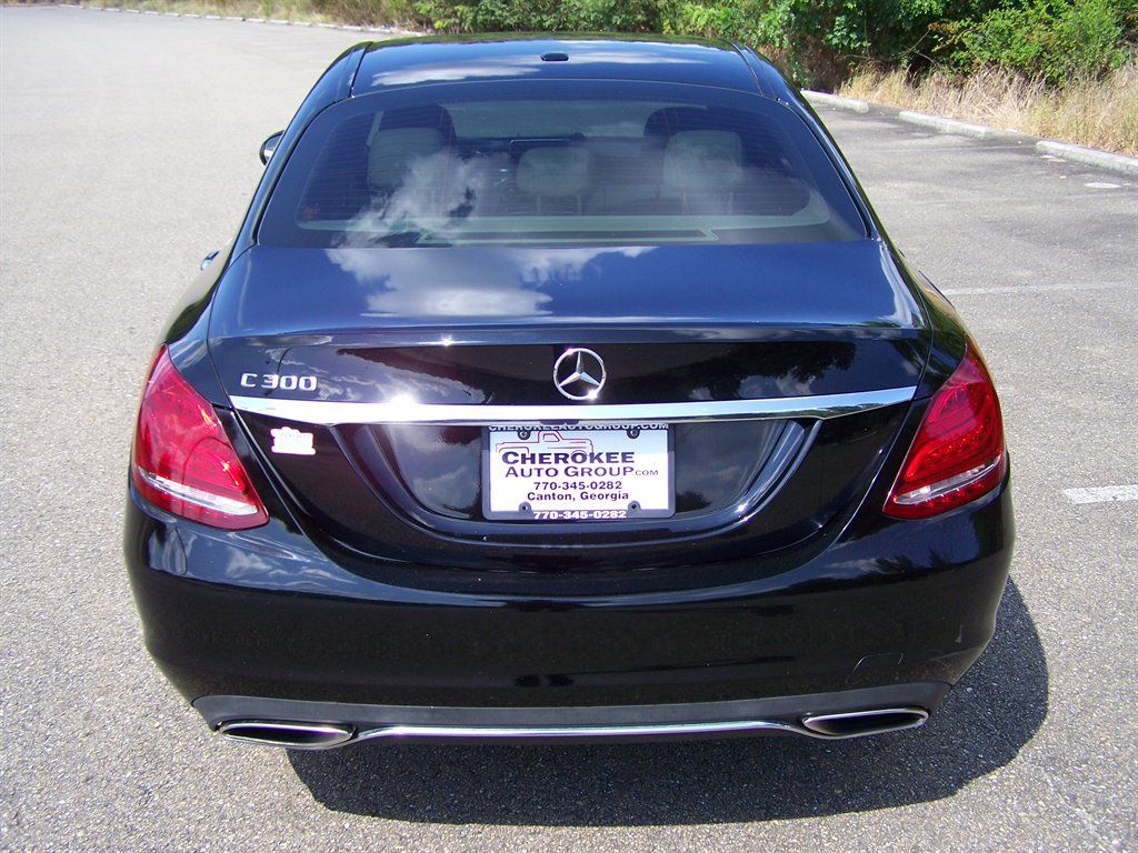 Used 2015 Mercedes-Benz C 300 Sedan image 27