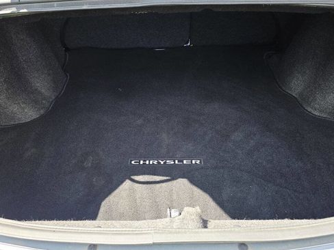 Used 2009 Chrysler Sebring Touring image 13