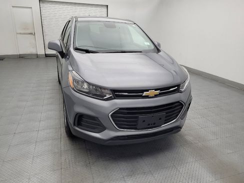 Used 2020 Chevrolet Trax LS w/ Tint and Cruise Package AWD/4WD image 14