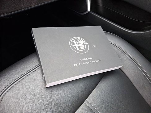 Used 2020 Alfa Romeo Giulia Base w/ Nero Edizione image 29