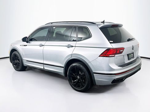 Used 2023 Volkswagen Tiguan SE R-Line FWD image 5