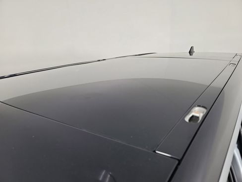 Used 2024 Rivian R1S Adventure image 13