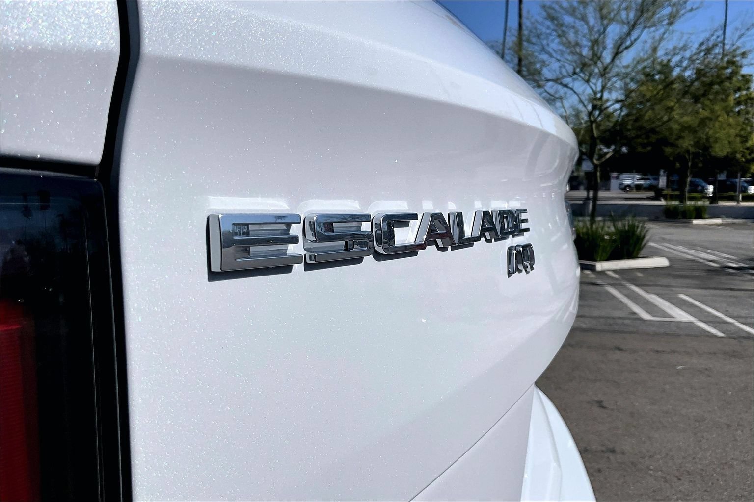New 2026 Cadillac Escalade IQ Luxury 2 w/ LPO, Floor Liner Package AWD/4WD image 31