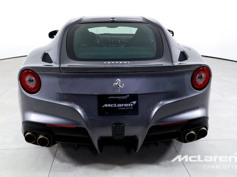 Used 2016 Ferrari F12 Berlinetta RWD image 7