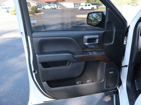Used 2017 GMC Sierra 1500 Denali w/ Denali Ultimate Package AWD/4WD image 23