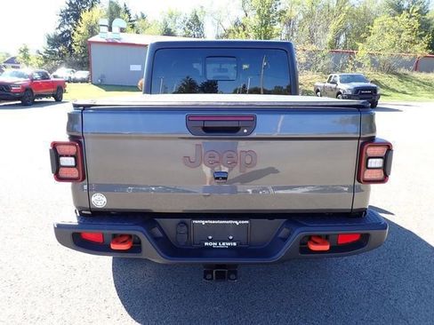 Certified 2021 Jeep Gladiator Mojave w/ LED Lighting Group AWD/4WD image 4
