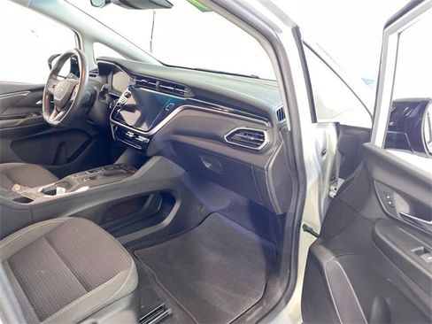Used 2023 Chevrolet Bolt LT image 36